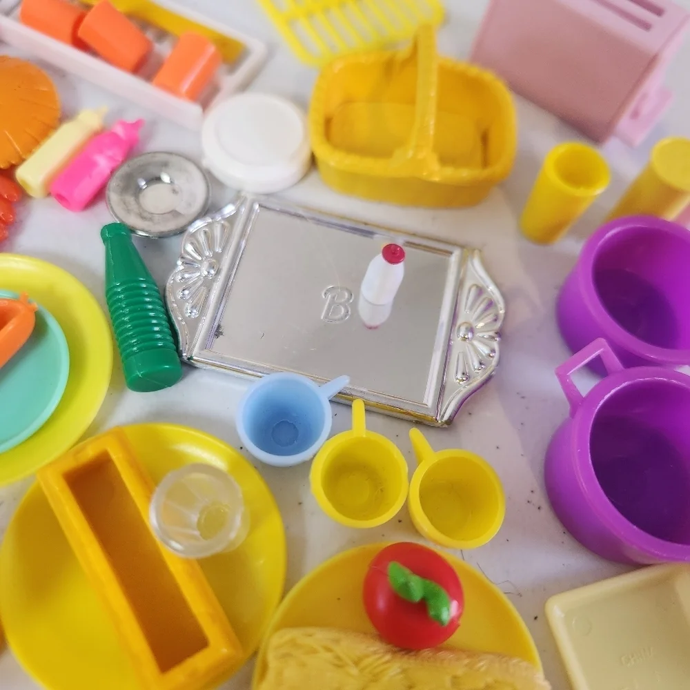 Vintage 1990s Barbie Doll House Kitchen Food Accessories Lot 90s Toaster Pots - Picture 4 of 11